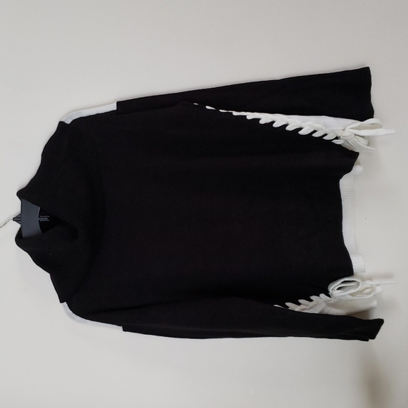Alison Andrews color block sweater, black and white, lace up side, Sz L - Picture 1 of 7